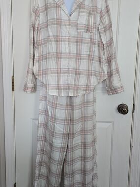NWT Hollister Pink Plaid Flannel 2-Piece Pajama Set Women's Size XS Fits Like M